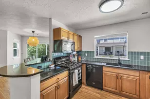 564 Sellwood Ct, Ogden, UT 84401 - Photo 14