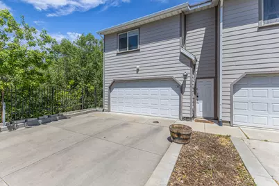 564 Sellwood Ct, Ogden, UT 84401 - Photo 2