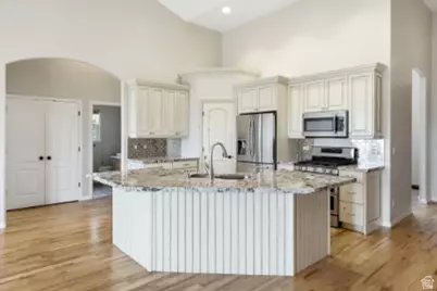 722 W Webb Rd #2, Draper, UT 84020 - Photo 10