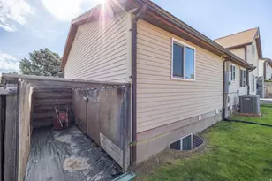 3646 S Buckeroo Dr W, Magna, UT 84044 - Photo 34