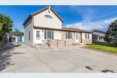 3646 S Buckeroo Dr W, Magna, UT 84044 - Photo 42