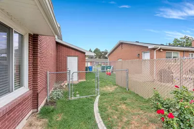 375 S 350 E, Orem, UT 84058 - Photo 12