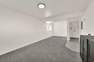 405 W 1900 S, Clearfield, UT 84015 - Photo 22