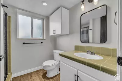 840 N 325 W, Bountiful, UT 84010 - Photo 32