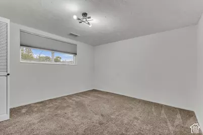 840 N 325 W, Bountiful, UT 84010 - Photo 28