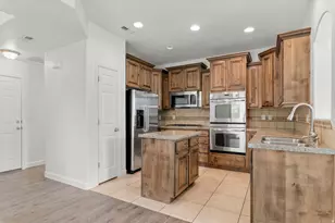 10572 S Ozarks Dr, South Jordan, UT 84009 - Photo 4