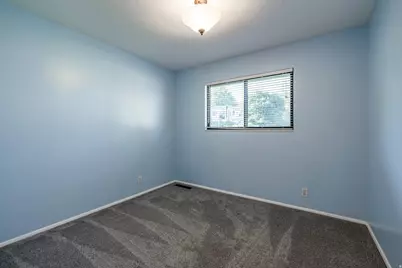 262 E 1400 N, Bountiful, UT 84010 - Photo 12