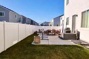 318 E 280 N, Vineyard, UT 84059 - Photo 36