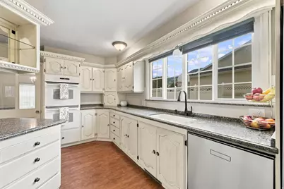 262 E Center St, Bountiful, UT 84010 - Photo 18