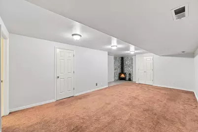 262 E Center St, Bountiful, UT 84010 - Photo 34