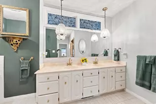 262 E Center St, Bountiful, UT 84010 - Photo 24