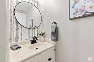 262 E Center St, Bountiful, UT 84010 - Photo 10