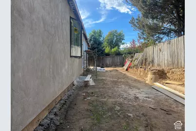 3272 N Mohawk Ln E, Provo, UT 84604 - Photo 24