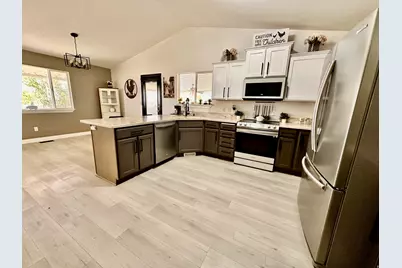 647 E 980 N, Tooele, UT 84074 - Photo 4