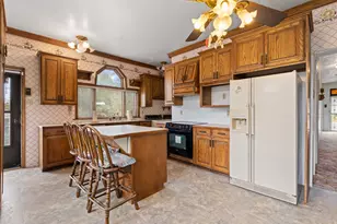 1978 E 1700 S, Salt Lake City, UT 84108 - Photo 4