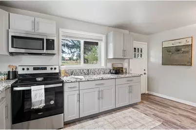 75 E 100 N, Midway, UT 84049 - Photo 12