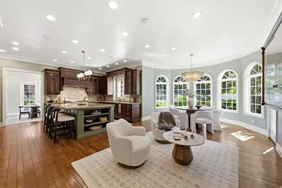 5579 Walker Woods Ln, Holladay, UT 84117 - Photo 8