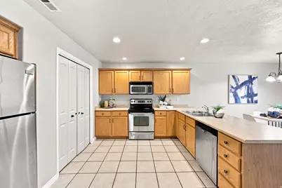 597 S 910 W #54, Pleasant Grove, UT 84062 - Photo 12