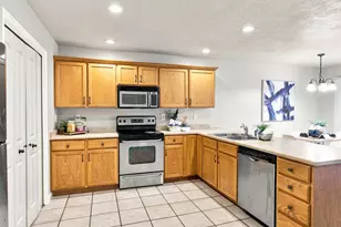 597 S 910 W, Pleasant Grove, UT 84062 - Photo 16