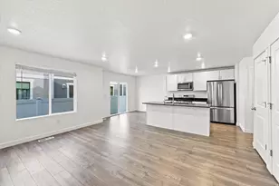 288 N Starboard Dr, Saratoga Springs, UT 84045 - Photo 4