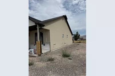 762 N 2450 W #4, Tremonton, UT 84337 - Photo 4