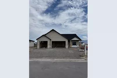 762 N 2450 W #4, Tremonton, UT 84337 - Photo 1