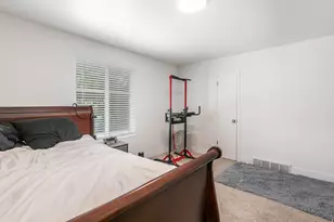 45 S 300 W, Farmington, UT 84025 - Photo 14