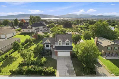 326 S 240 W, Lindon, UT 84042 - Photo 2