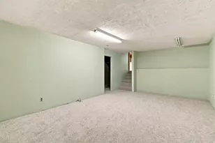 326 S 240 W, Lindon, UT 84042 - Photo 32