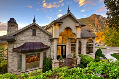 9862 S Granite Slope Dr, Sandy, UT 84092 - Photo 2