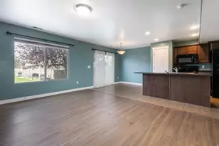 2439 N Wellington Dr W, Harrisville, UT 84414 - Photo 6