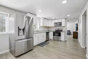 172 S 350 E, Farmington, UT 84025 - Photo 14
