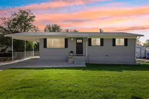 172 S 350 E, Farmington, UT 84025 - Photo 1