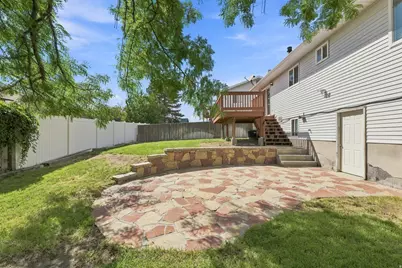 5569 W Tiger Lily Ct, West Jordan, UT 84081 - Photo 22