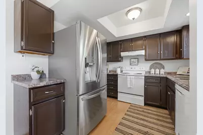 5569 W Tiger Lily Ct, West Jordan, UT 84081 - Photo 8