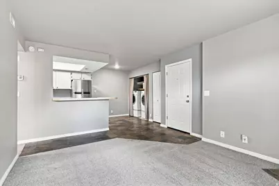 945 E Creek Hill Ln #10, Midvale, UT 84047 - Photo 6