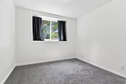 945 E Creek Hill Ln #10, Midvale, UT 84047 - Photo 14