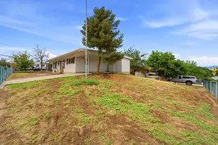10384 S Amaryllis Dr, Sandy, UT 84094 - Photo 32