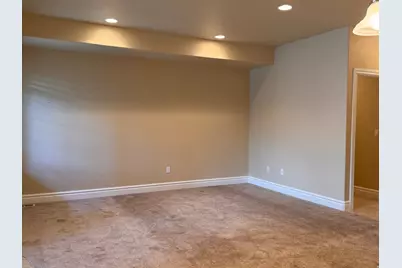 132 N 360 W, Centerville, UT 84014 - Photo 8
