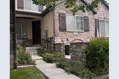 132 N 360 W, Centerville, UT 84014 - Photo 2