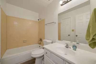 5572 S Marshwood Ln #E, Murray, UT 84107 - Photo 10