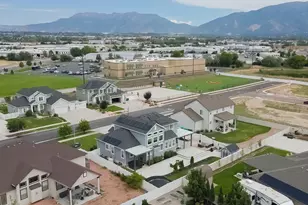 1597 W 475 N, Layton, UT 84041 - Photo 52