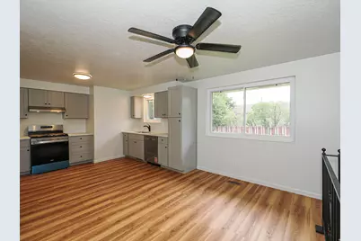 2683 W Castle Oaks Cir, Taylorsville, UT 84129 - Photo 8