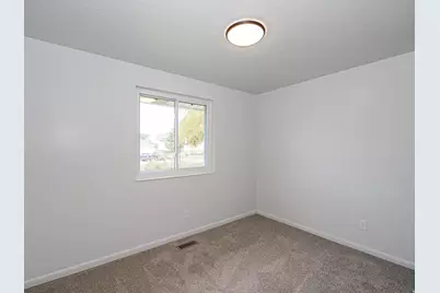 2683 W Castle Oaks Cir, Taylorsville, UT 84129 - Photo 14
