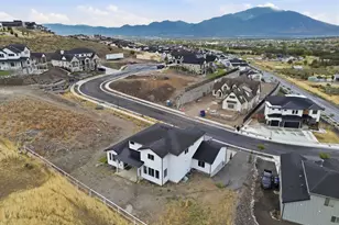 14356 S Robins Nest Circle, Herriman, UT 84096 - Photo 10