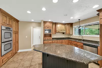 9241 S Lisa Ave, West Jordan, UT 84088 - Photo 14