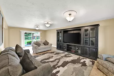 9241 S Lisa Ave, West Jordan, UT 84088 - Photo 18
