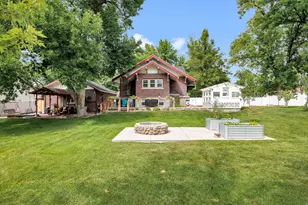 297 N Main St, Smithfield, UT 84335 - Photo 36