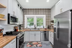 297 N Main St, Smithfield, UT 84335 - Photo 6