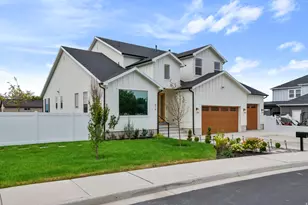 876 E 100 S, Pleasant Grove, UT 84062 - Photo 2
